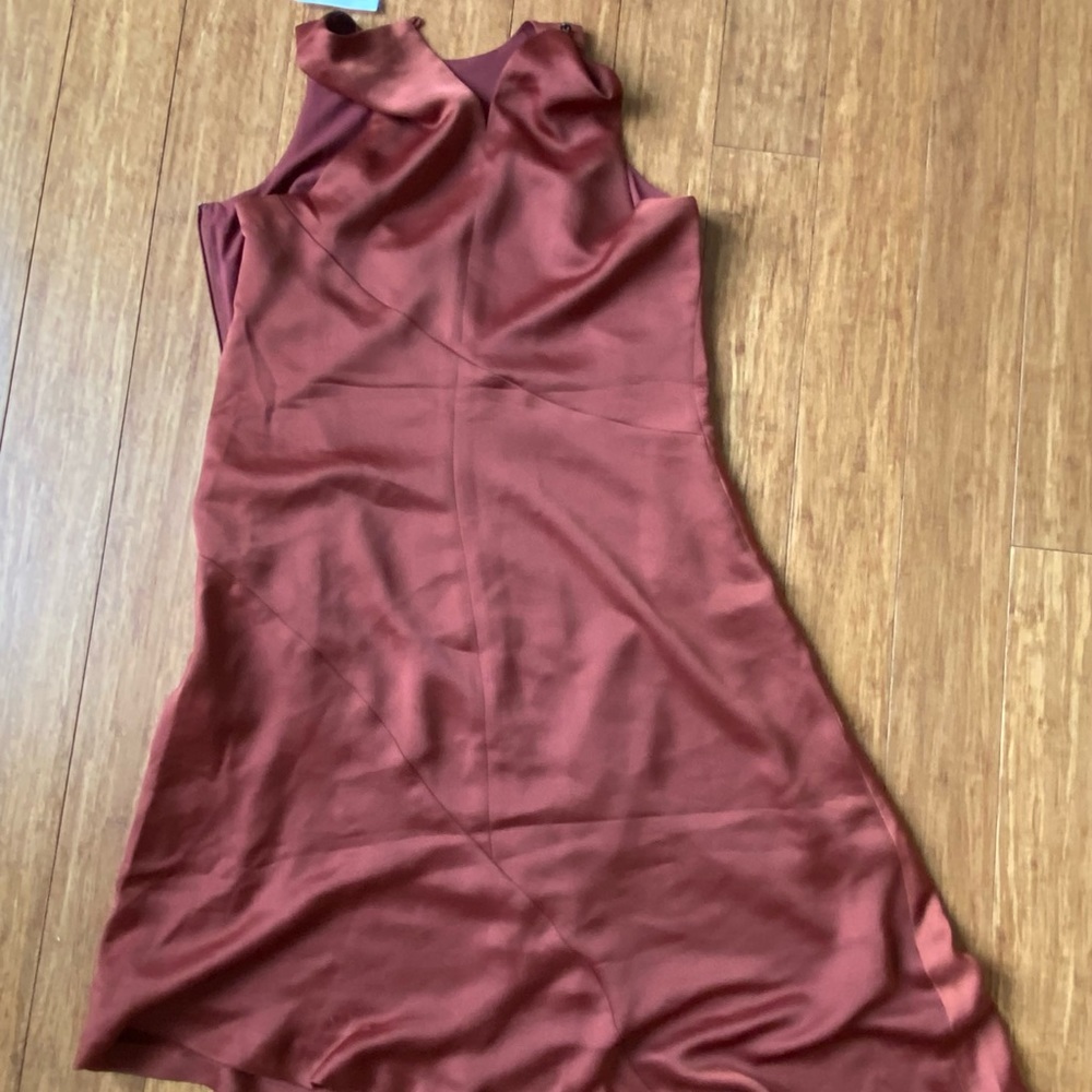 Elegant Burgundy Sleeveless Dress